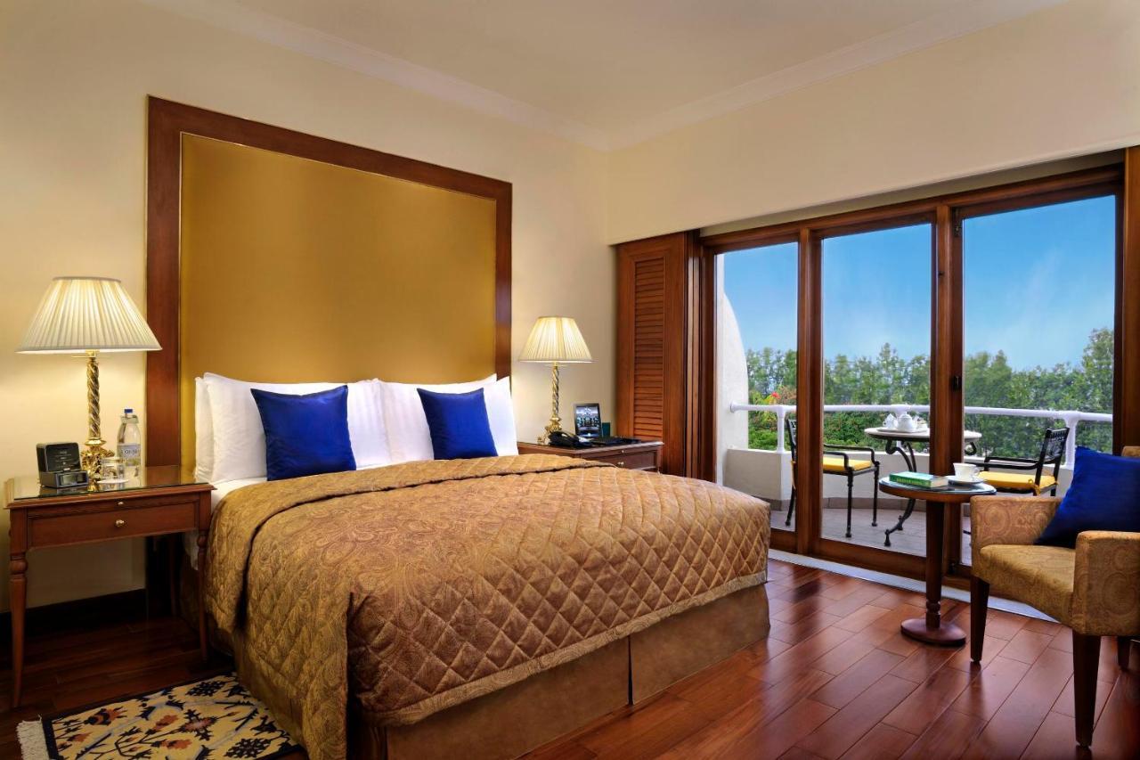 فندق ذا أوبروي بنجلور بنغالور المظهر الخارجي الصورة A room at the Taj Bengal