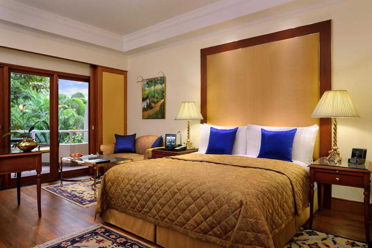 فندق ذا أوبروي بنجلور بنغالور المظهر الخارجي الصورة A room at the Taj Bengal