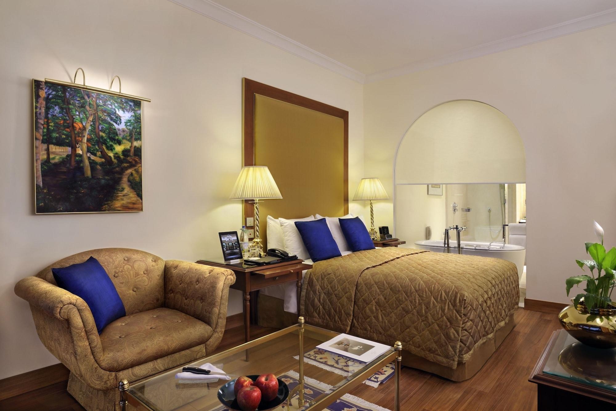 فندق ذا أوبروي بنجلور بنغالور المظهر الخارجي الصورة A room at the Imperial